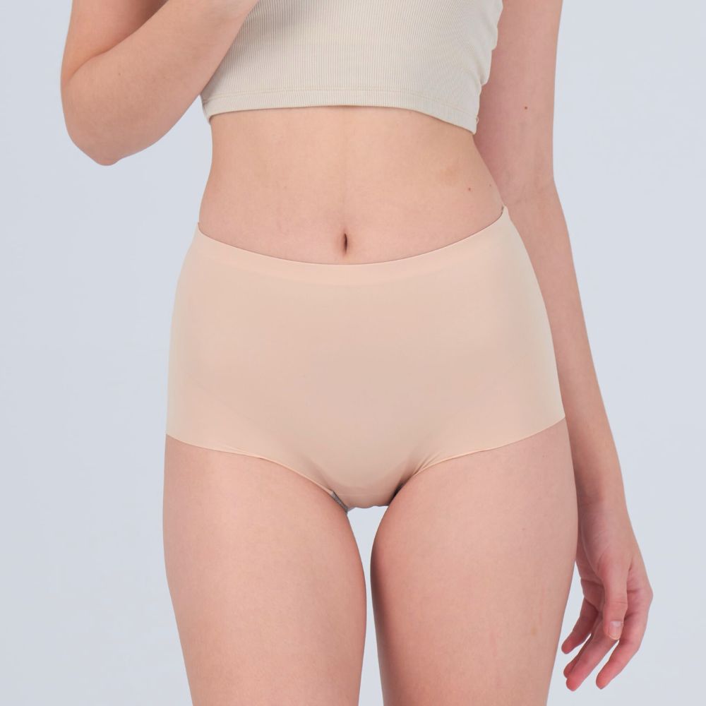 石墨烯無痕提臀貼合內褲 7782